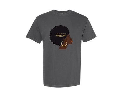 brand:Comfort Colors|color:Pepper|Afro Woman The Sun Does Not Ask Graphic T-Shirt