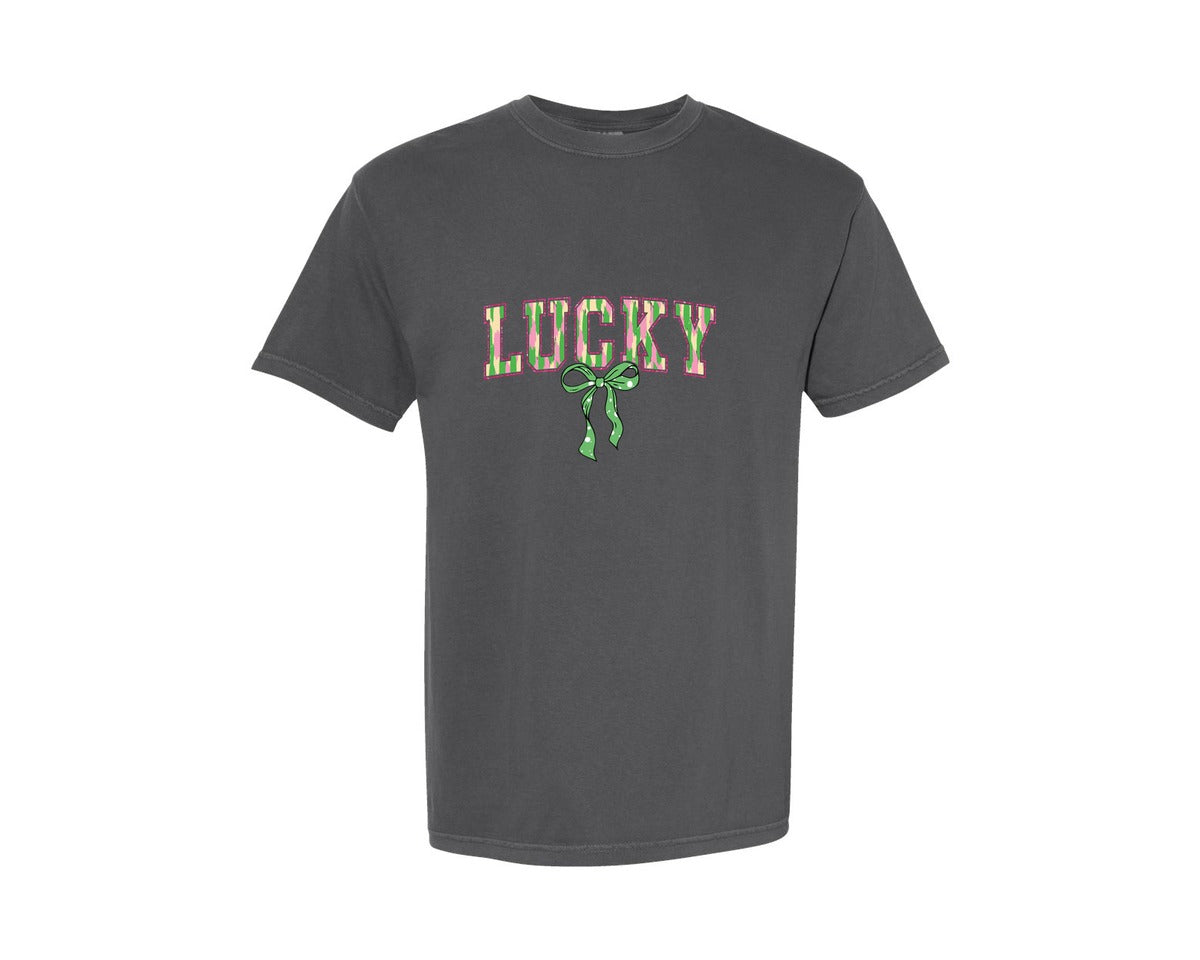 brand:Comfort Colors|color:Pepper|Lucky Pink Green Camo Bow Graphic T-Shirt