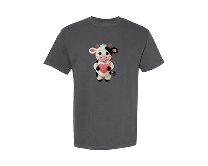 brand:Comfort Colors|color:Pepper|Crochet Cow Holding Heart Graphic T-Shirt