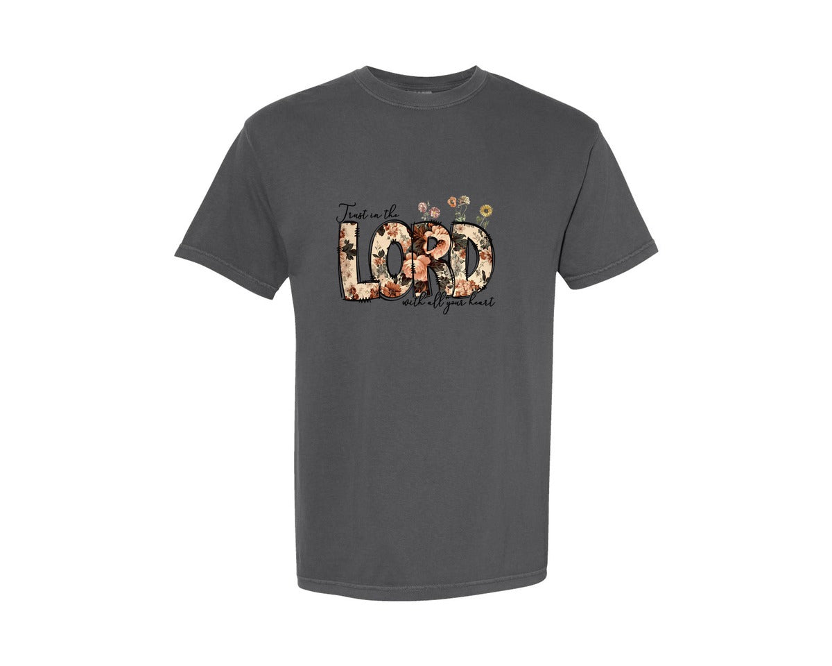 brand:Comfort Colors|color:Pepper|Trust In The Lord Floral Graphic T-Shirt