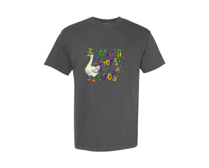 brand:Comfort Colors|color:Pepper|Funny Mardi Gras Goose Graphic T-Shirt