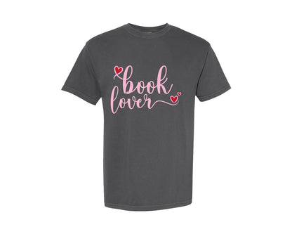 brand:Comfort Colors|color:Pepper|Book Lover Script Text Coquette Bow Graphic T-Shirt
