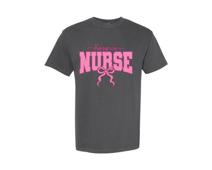 brand:Comfort Colors|color:Pepper|Hospice Nurse Coquette Nursing Pink Bow Graphic T-Shirt