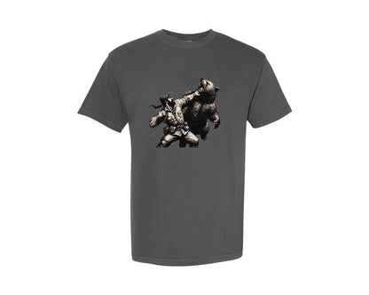 brand:Comfort Colors|color:Pepper|Funny Man Punching Bear Hunting Camping Graphic T-Shirt