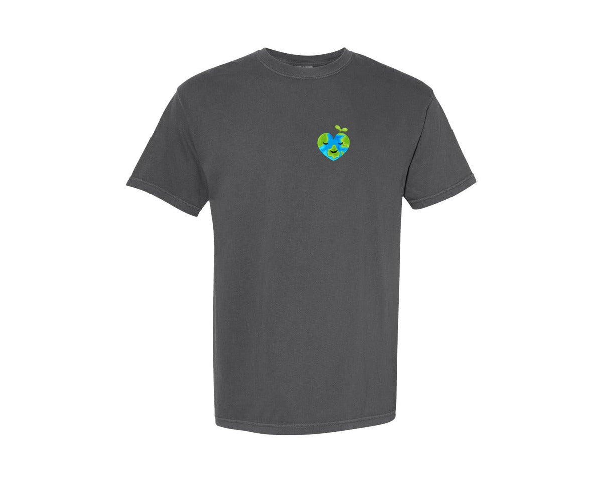 brand:Comfort Colors|color:Pepper|Love Heart Earth Globe Pocket Design Graphic T-Shirt
