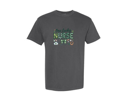 brand:Comfort Colors|color:Pepper|One Lucky Nurse St Patricks Day 8 Graphic T-Shirt