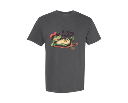 brand:Comfort Colors|color:Pepper|Is It Me Am I The Drama Funny Frog P Graphic T-Shirt