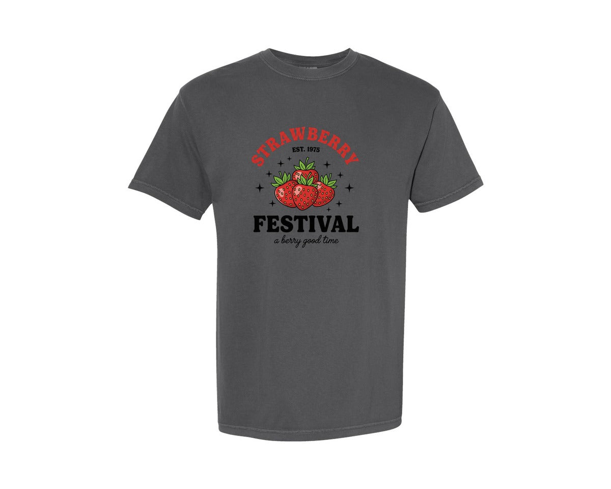 brand:Comfort Colors|color:Pepper|Strawberry Beach Vibes 2 Graphic T-Shirt