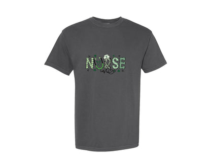 brand:Comfort Colors|color:Pepper|Nurse Coquette Bow Doodle St Patrick Day Graphic T-Shirt