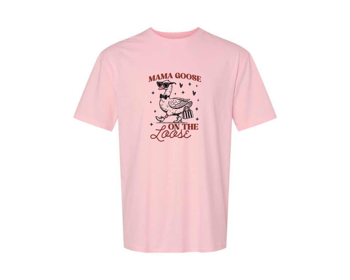 brand:Generic|color:Pink|Mama Goose On The Loose Pngtrendy Funny Graphic T-Shirt