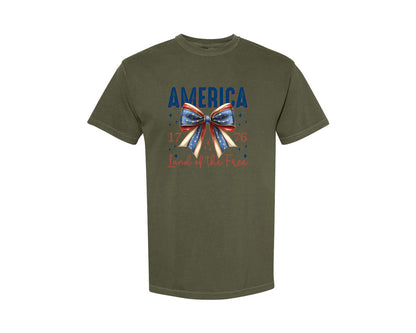 brand:Comfort Colors|color:Sage Green|America Bow Land Of The Free Graphic T-Shirt