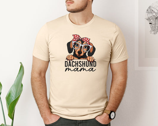 Dachshund Mama Wiener Dog Mom Design Graphic T-Shirt