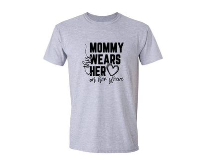brand:Generic|color:Sports Grey / Athletic Heather|This Mamagrandmanana Wears Bunde Graphic T-Shirt