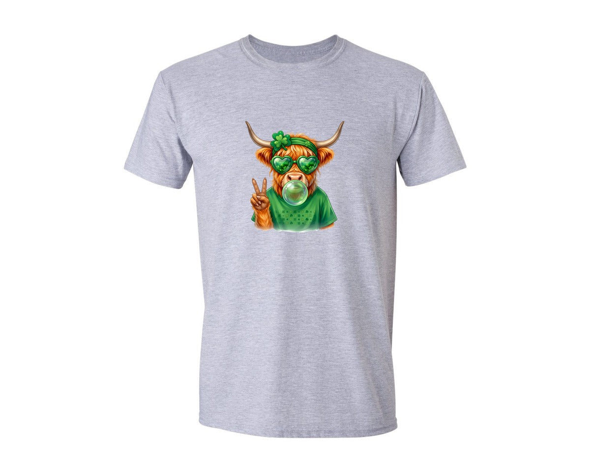brand:Generic|color:Sports Grey / Athletic Heather|Highland Cow Bubble Gum St Patricks Graphic T-Shirt