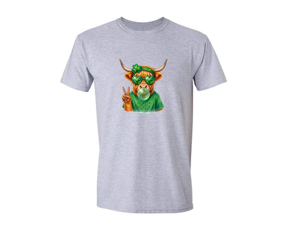 brand:Generic|color:Sports Grey / Athletic Heather|Highland Cow Bubble Gum St Patricks Graphic T-Shirt