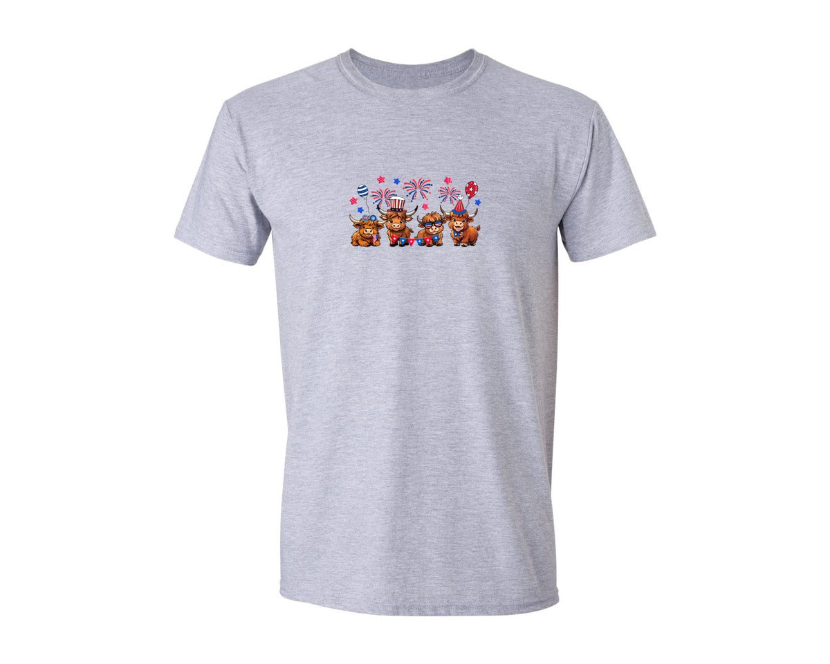 brand:Generic|color:Sports Grey / Athletic Heather|Patriotic Highland Cow 4Th Of July 2 Graphic T-Shirt
