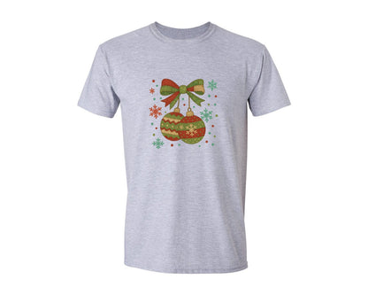 brand:Generic|color:Sports Grey / Athletic Heather|Patchwork Christmas Bow Cherries Graphic T-Shirt