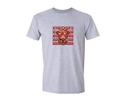 brand:Generic|color:Sports Grey / Athletic Heather|Valentines Day Xoxo Highland Cow Graphic T-Shirt