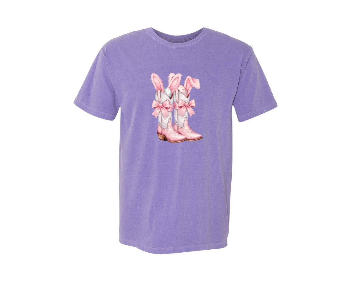 brand:Comfort Colors|color:Violet|Howdy Western Easter Bunny Cowboy Boots Graphic T-Shirt