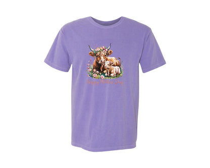 brand:Comfort Colors|color:Violet|Highland Cow Mothers Day 3 Graphic T-Shirt