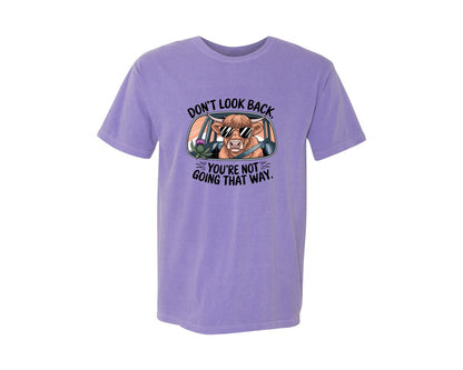 brand:Comfort Colors|color:Violet|Dont Look Back Highland Cow Graphic T-Shirt
