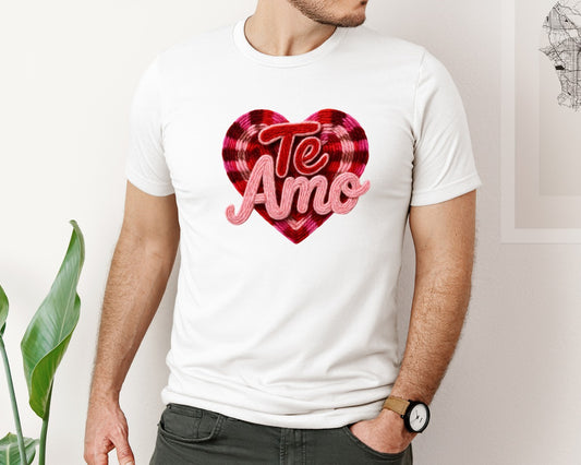 Te Amo Valentine Latch Hook 3 Graphic T-Shirt