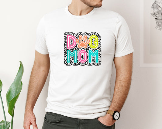 Dog Quotes Dog Mom Graphic T-Shirt