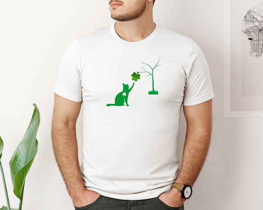 Cute Cat St Patricks Day Lucky Cat Mom Graphic T-Shirt
