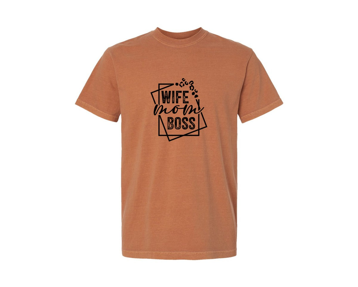 brand:Comfort Colors|color:Yam|Mom Quotes Wife Mom Boss Graphic T-Shirt